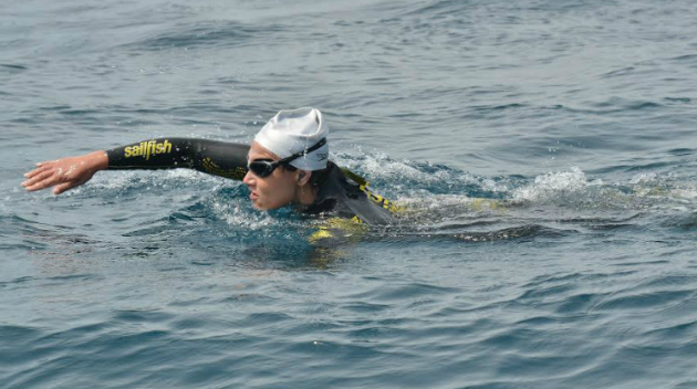 السباحة المغربية نادية بن بهتان تتمكن من عبور مضيق جبل طارق